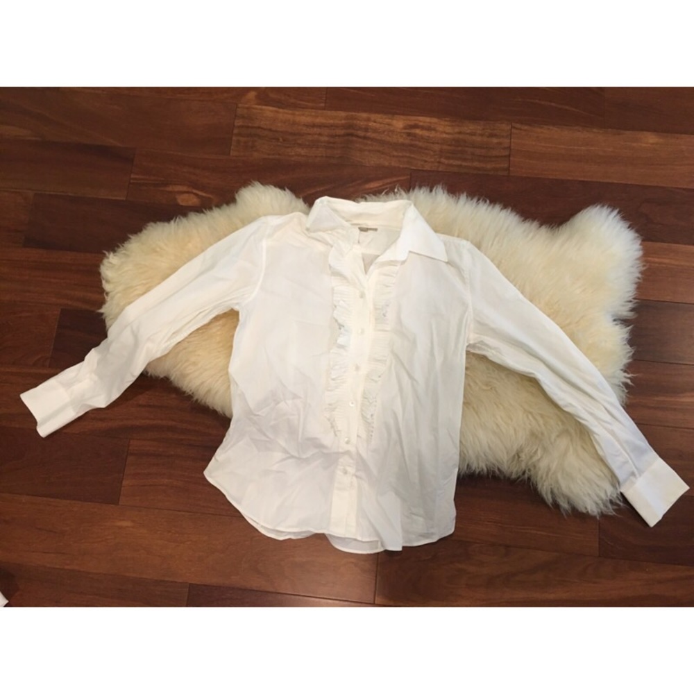 RARE! Burberry Pleated Button Down Top